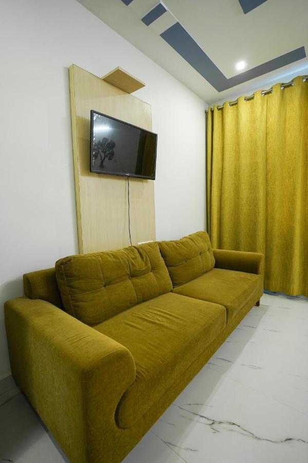 Lime Tree Service Apartment - Near Artemis Hospital ,Gurgaon Luaran gambar